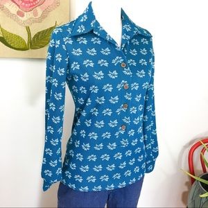 Vintage 70's Double Knit Devon Dagger Collar Top